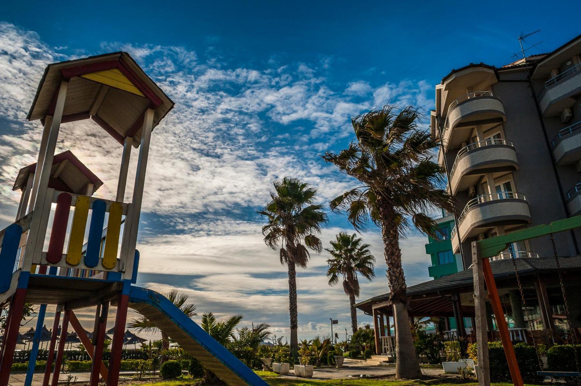Vila Verde Beach Hotel Durrës 외부 사진