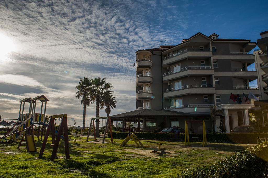 Vila Verde Beach Hotel Durrës 외부 사진