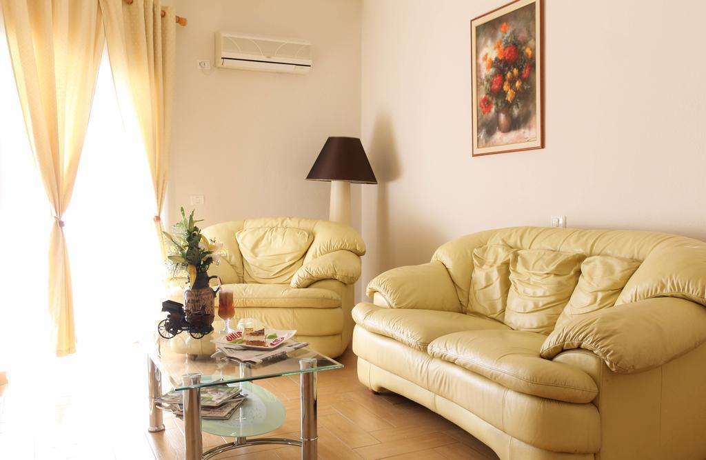 Vila Verde Beach Hotel Durrës 객실 사진