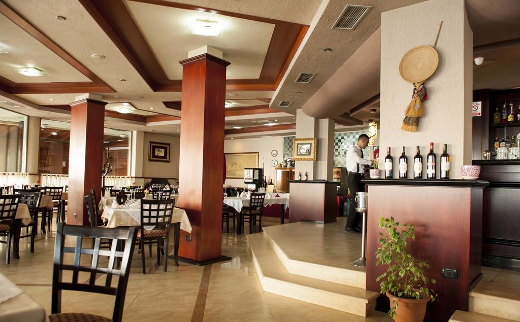 Vila Verde Beach Hotel Durrës 외부 사진
