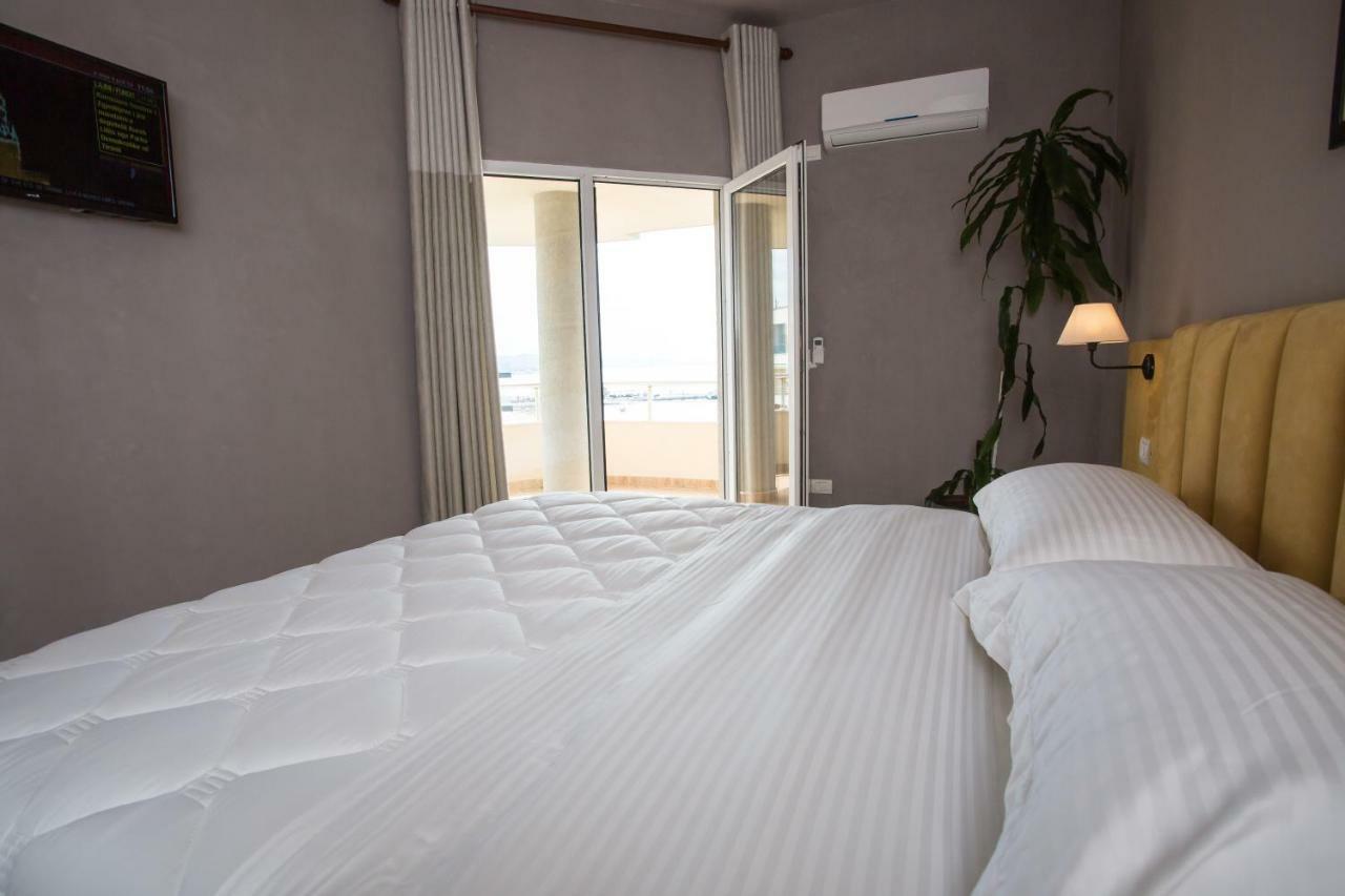 Vila Verde Beach Hotel Durrës 외부 사진