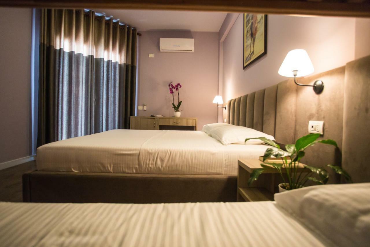 Vila Verde Beach Hotel Durrës 외부 사진