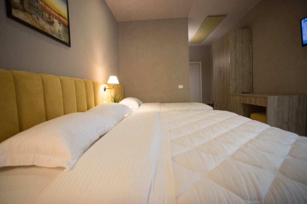 Vila Verde Beach Hotel Durrës 외부 사진