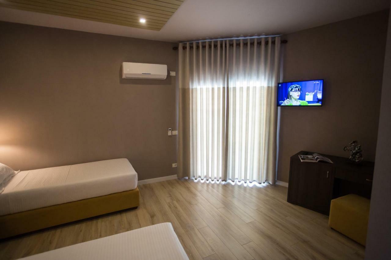 Vila Verde Beach Hotel Durrës 외부 사진