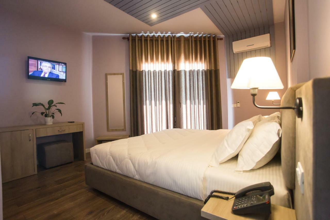 Vila Verde Beach Hotel Durrës 외부 사진