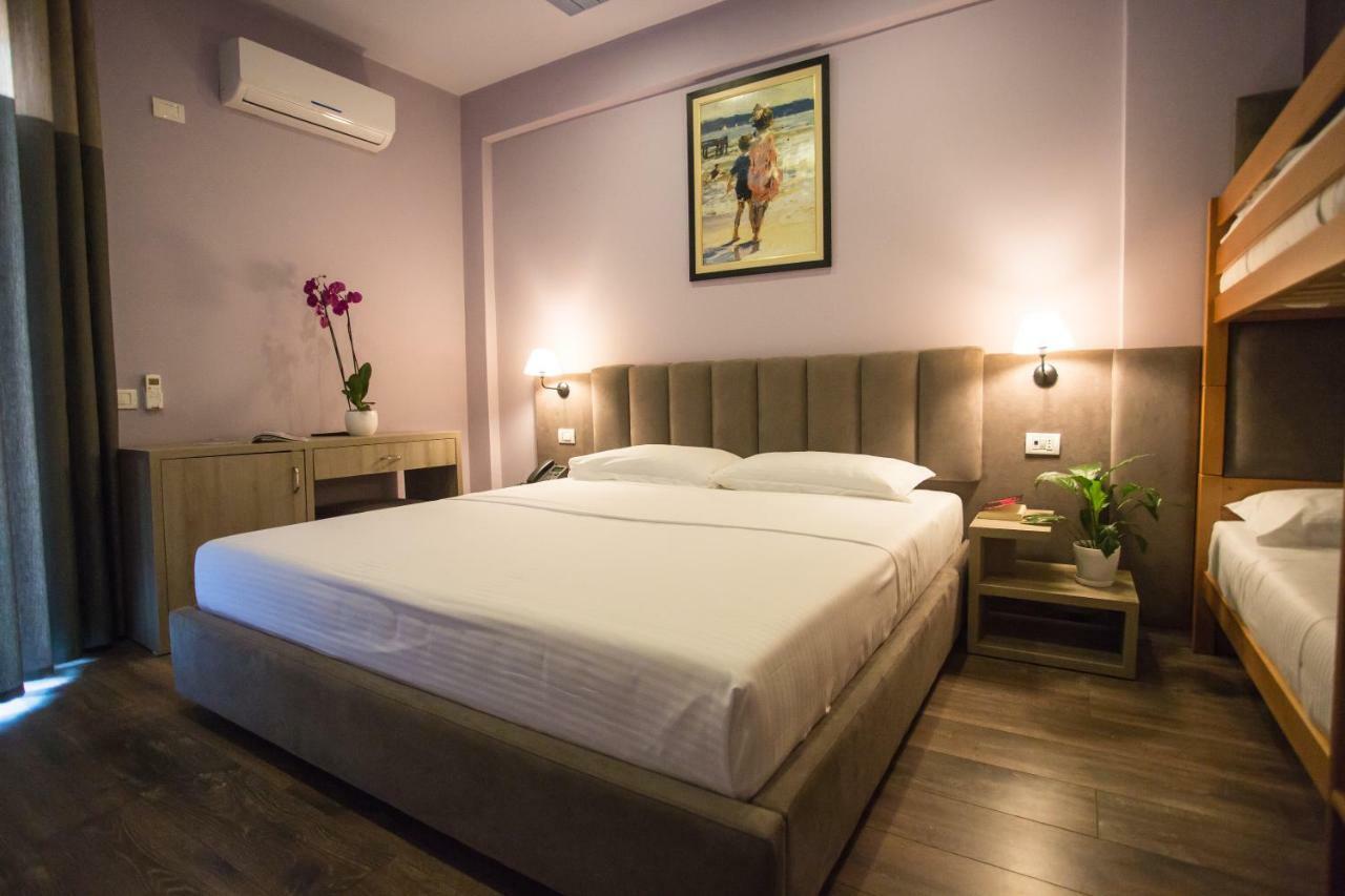 Vila Verde Beach Hotel Durrës 외부 사진