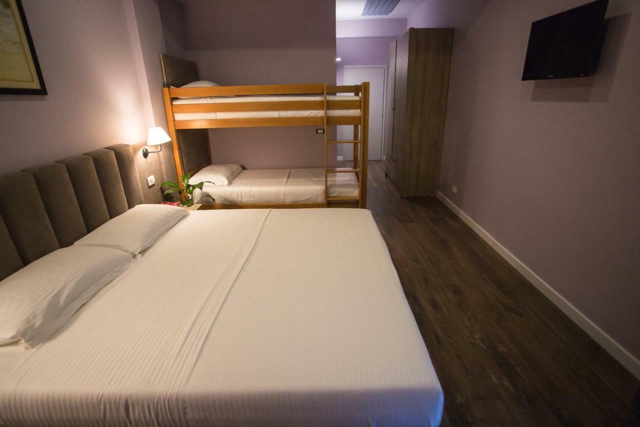 Vila Verde Beach Hotel Durrës 외부 사진