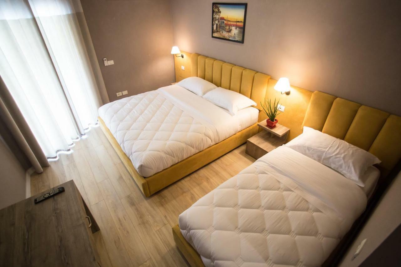 Vila Verde Beach Hotel Durrës 외부 사진