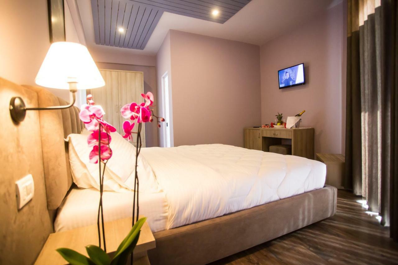 Vila Verde Beach Hotel Durrës 외부 사진