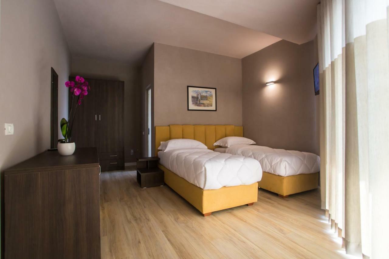 Vila Verde Beach Hotel Durrës 외부 사진