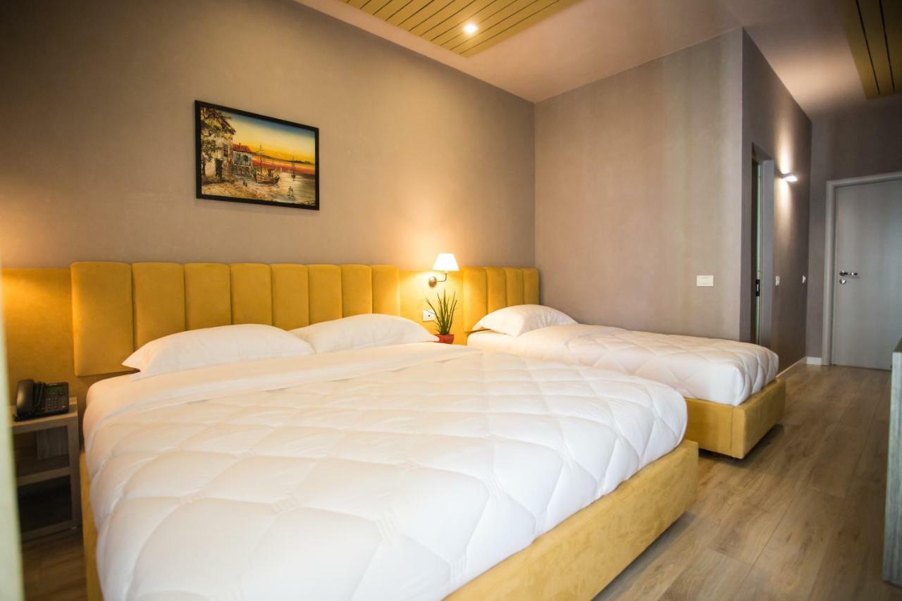 Vila Verde Beach Hotel Durrës 외부 사진