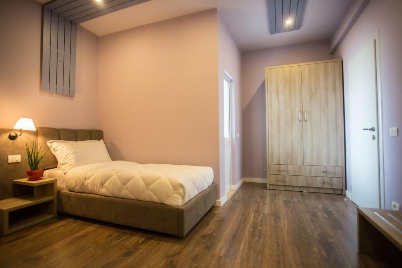 Vila Verde Beach Hotel Durrës 외부 사진