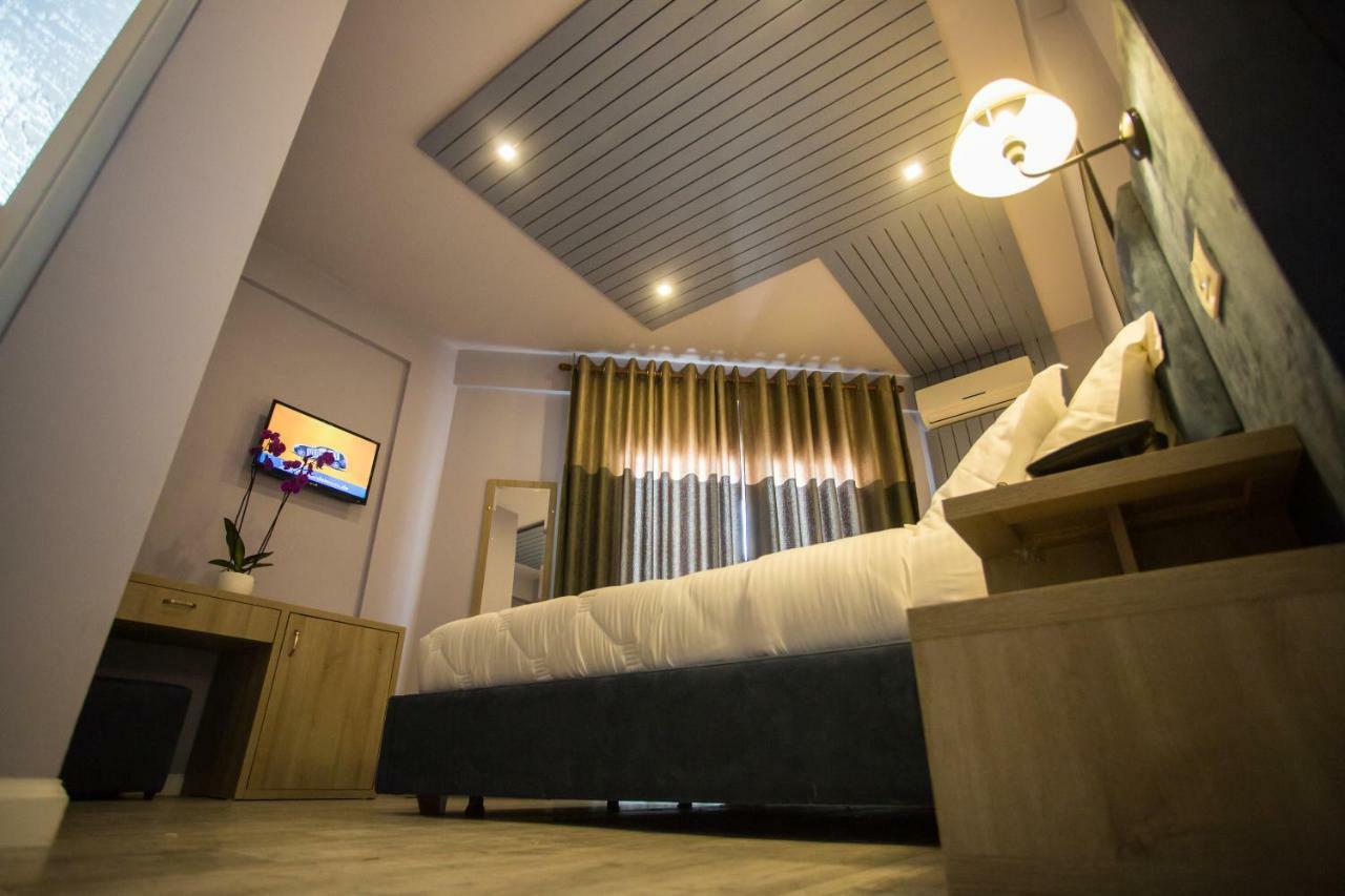 Vila Verde Beach Hotel Durrës 외부 사진