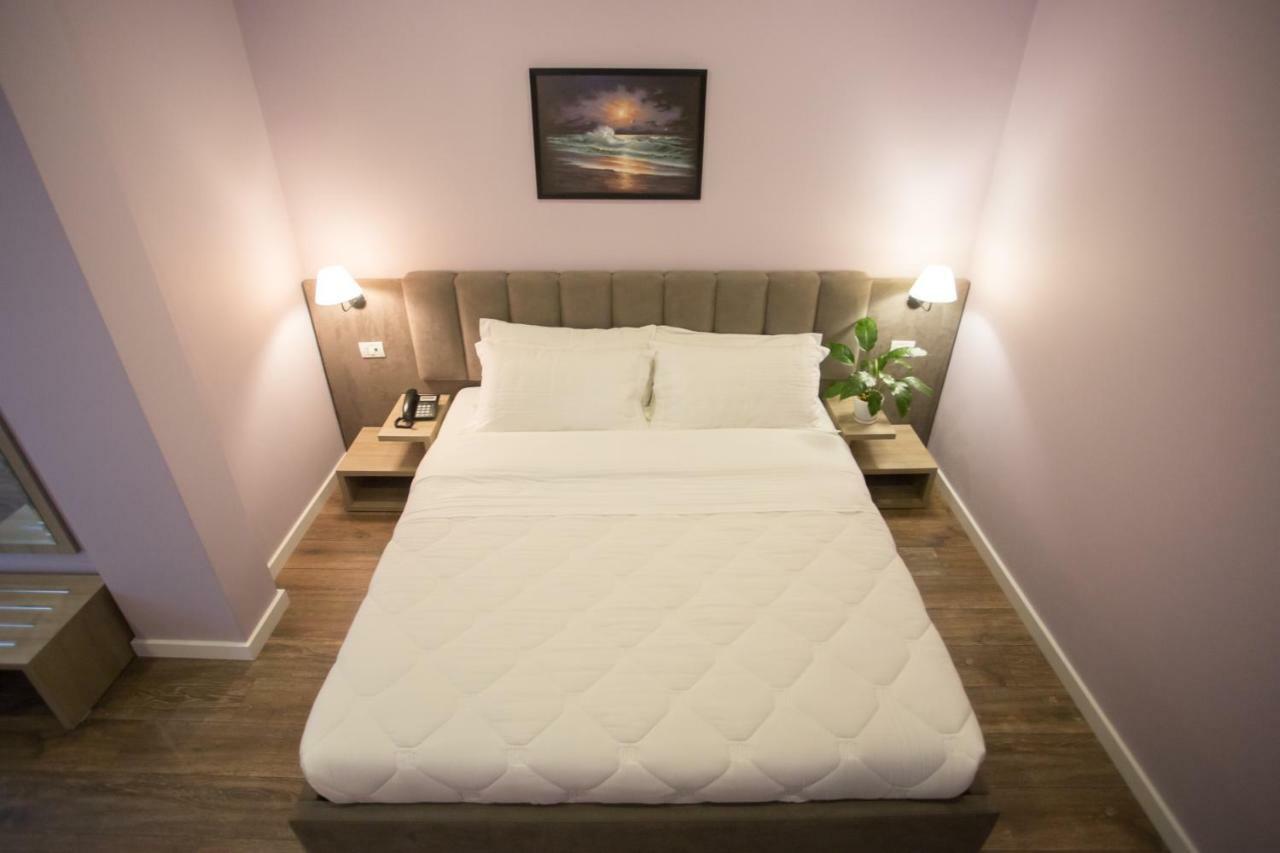 Vila Verde Beach Hotel Durrës 외부 사진